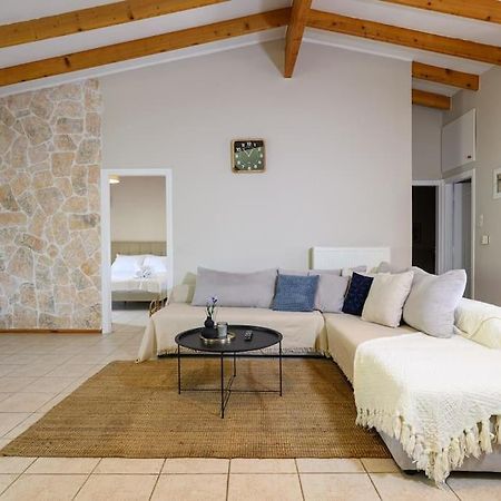 Villa Farmbill à Markópoulon Extérieur photo